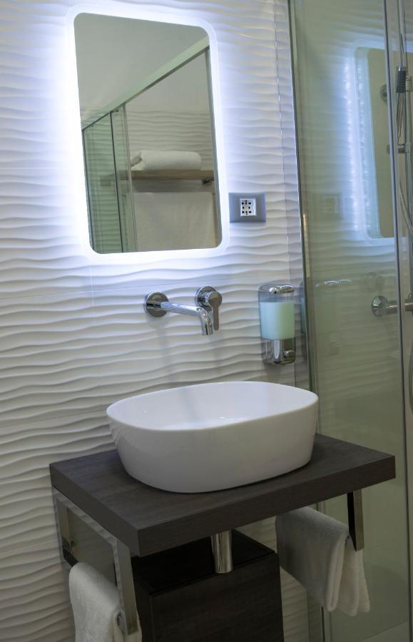 B&B Ondechic Кальяри Экстерьер фото